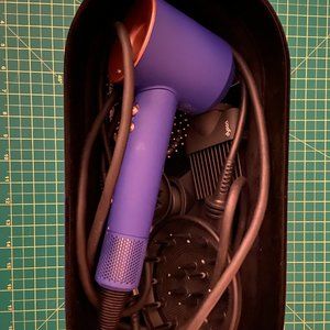Special Edition Dyson Supersonic™ hair dryer (Vinca blue/Rosé)